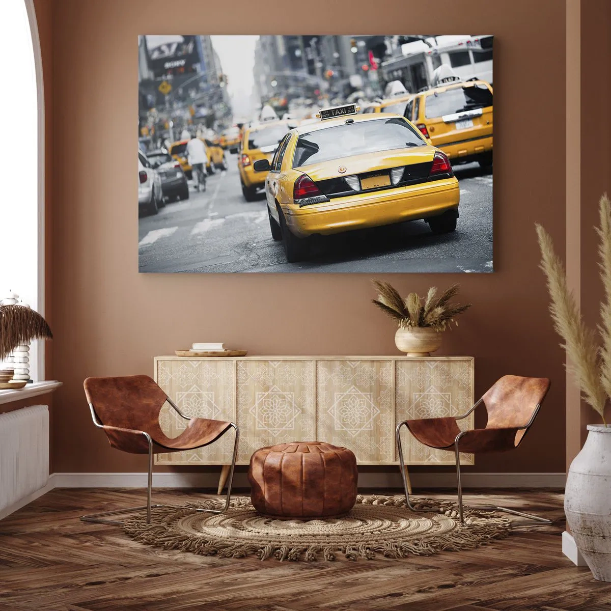 Obraz na płótnie - Żółte taksówki na ruchliwej ulicy miejskiej w centrum metropolii - 120x80cm - Tylko w tym mieście - Nowoczesna dekoracja ścienna do salonu, kuchni i sypialni ARTTOR