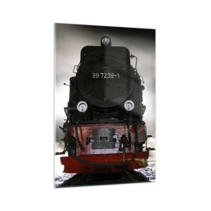 Obraz na szkle - Parowóz otoczony parą na tle ciemnego nieba w klimatycznej scenerii - 70x100cm - Stoi i sapie, dyszy i dmucha - Nowoczesna dekoracja ścienna do salonu i sypialni ARTTOR