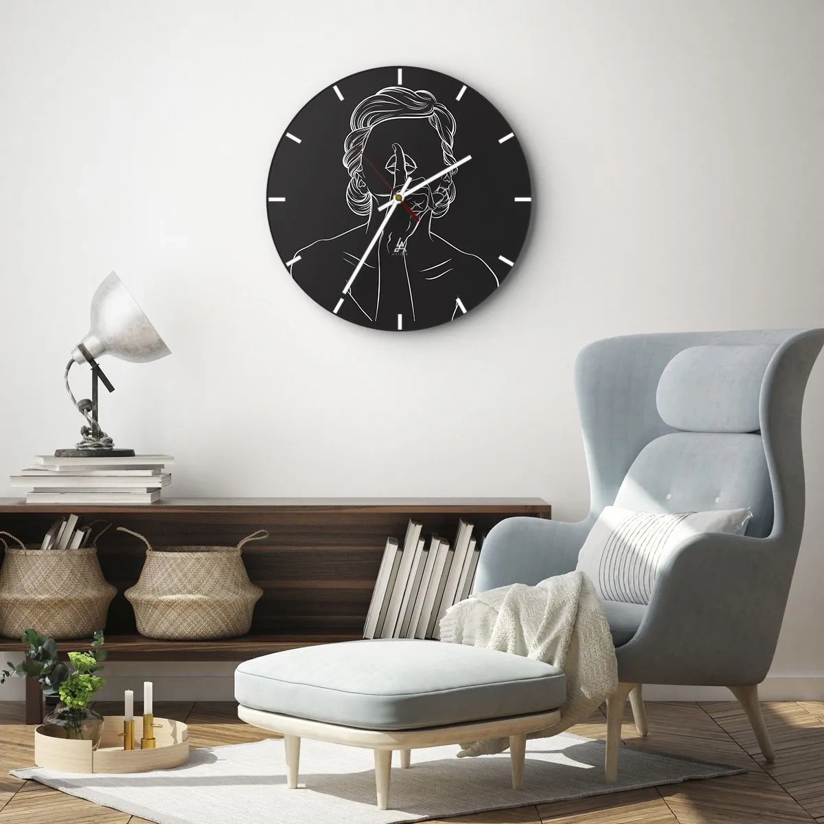 Zegar ścienny - Biała konturowa postać kobiety z palcem przy ustach na czarnym tle - 30x30cm - Piękno rozkwita w ciszy - Nowoczesna dekoracja ścienna do salonu, kuchni i sypialni ARTTOR