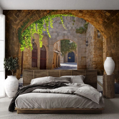 Fototapeta Premium Canvas - Zaraz pojawi się orszak - Architektura, Miasto, Uliczka - 350x256 cm