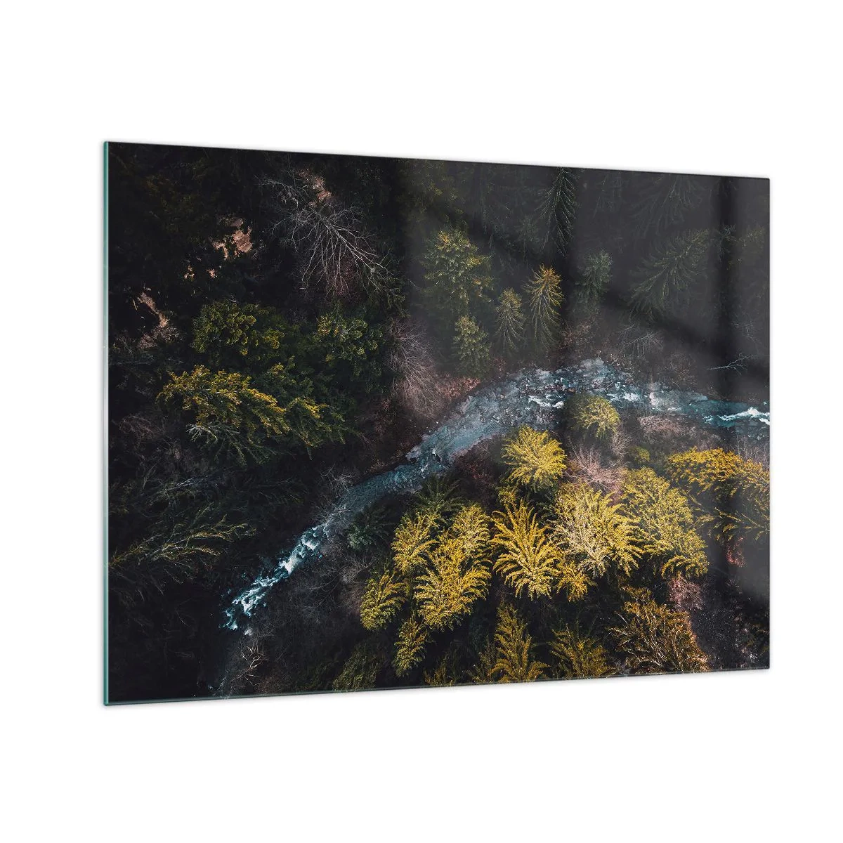 Obraz na szkle - Leśny krajobraz z lotu ptaka i wijącym się strumieniem - 70x50cm - Szybko, coraz szybciej - Nowoczesna dekoracja ścienna do salonu i sypialni ARTTOR