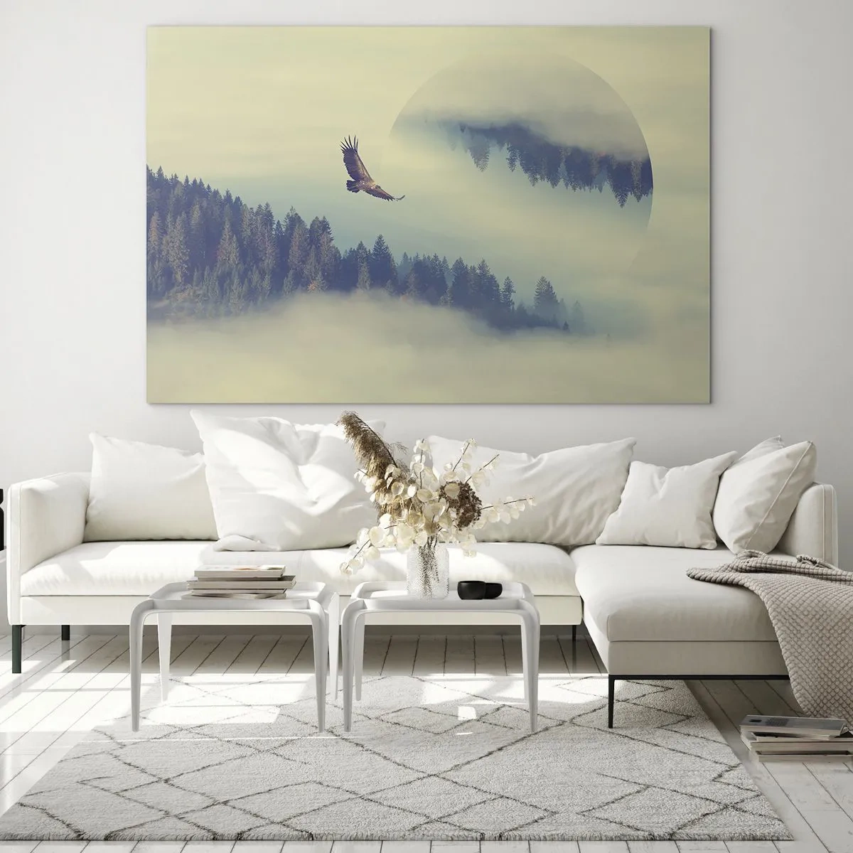 Obraz na szkle - Orzeł w locie nad lasem spowitym mgłą z surrealistycznym odbiciem - 70x50cm - Widziałam orła cień - Nowoczesna dekoracja ścienna do salonu i sypialni ARTTOR