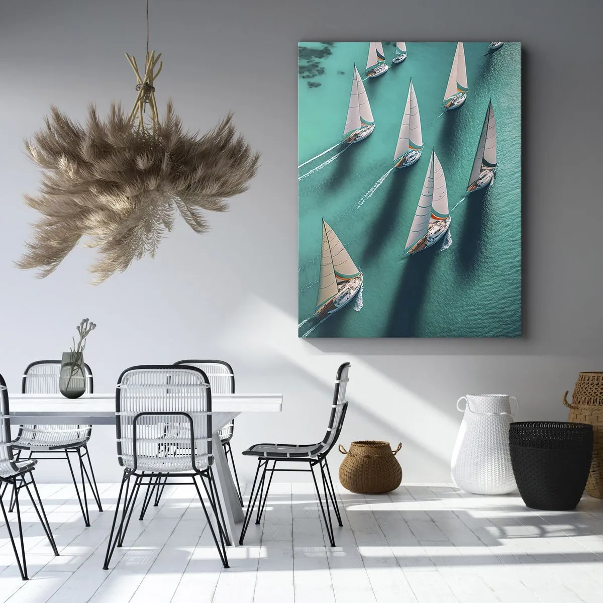 Obraz na płótnie - Żeglarskie regaty na błękitnym morzu - 50x70cm - W zawody z wiatrem - Nowoczesna dekoracja ścienna do salonu, kuchni i sypialni ARTTOR