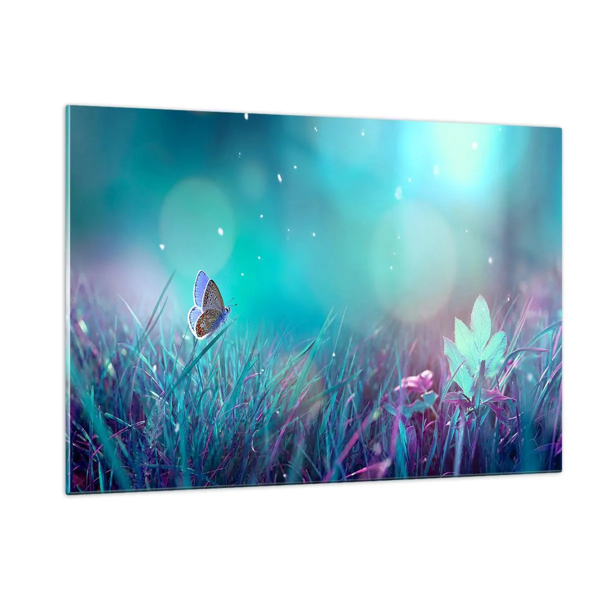 Obraz na szkle - Motyl na trawie w świetle pastelowych kolorów - 120x80cm - Sekretne życie łąki - Nowoczesna dekoracja ścienna do salonu, kuchni i sypialni ARTTOR