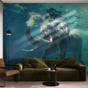 Fototapeta Premium Sand - Słoń pływający pod wodą w turkusowym oceanie - 100x70cm - Wszyscy lubią pływać - Nowoczesna dekoracja ścienna do salonu, kuchni i sypialni ARTTOR
