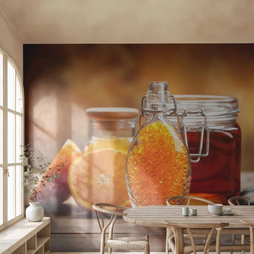 Fototapeta Samoprzylepna Deluxe Sticker - Słoneczne smaki i aromaty - Gastronomia, Pomarańcza, Słoik Z Miodem - 250x175 cm