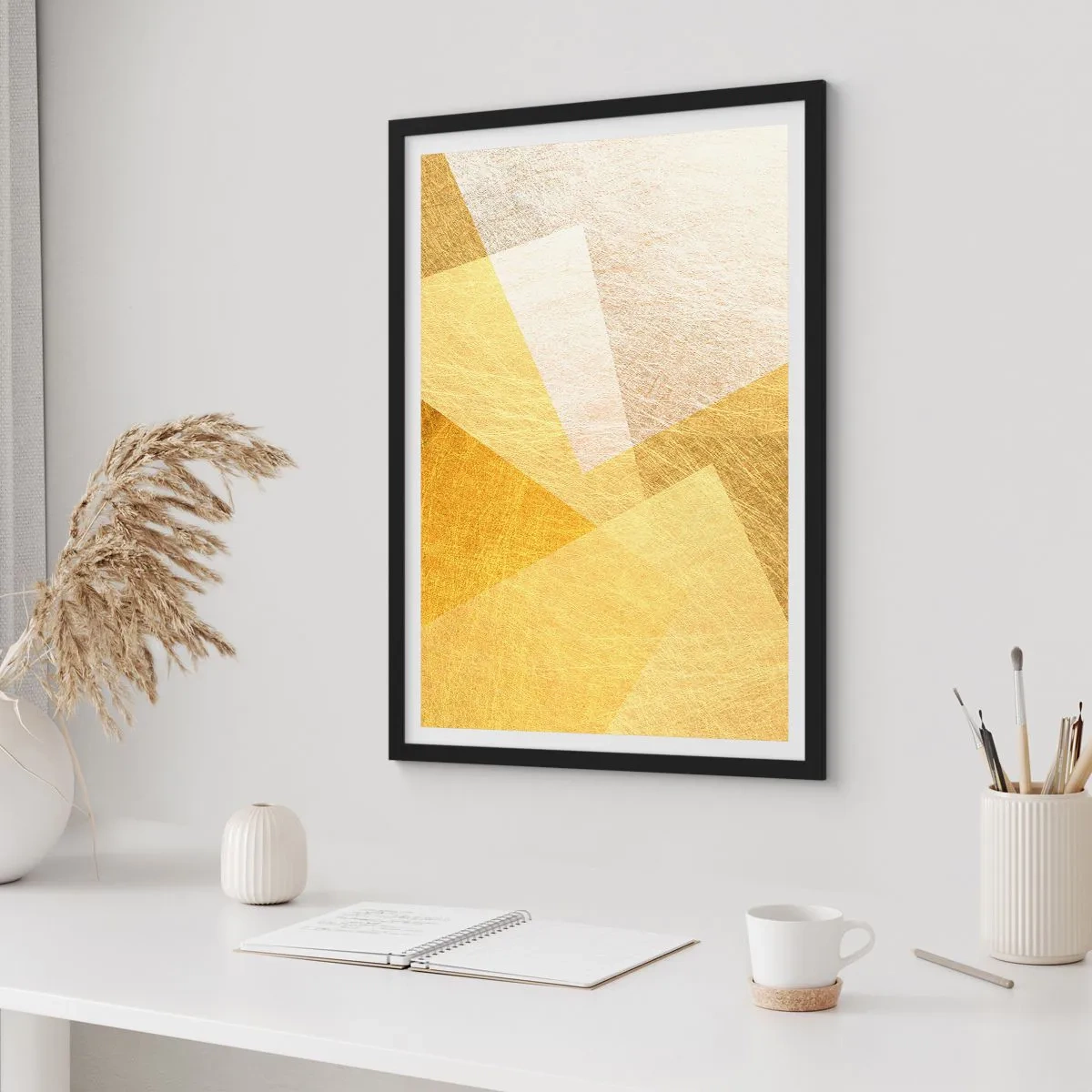 Plakat w czarnej ramie - Złota geometryczna abstrakcja o metalicznym efekcie - 50x70cm - Pogoda geometrii - Nowoczesna dekoracja ścienna do salonu i sypialni ARTTOR