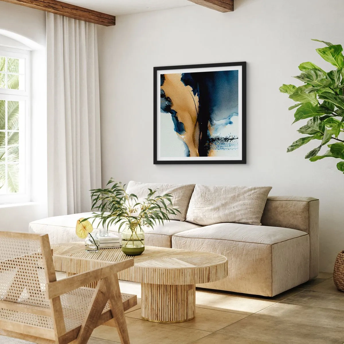 Plakat w czarnej ramie - Za zasłoną - 50x50 cm