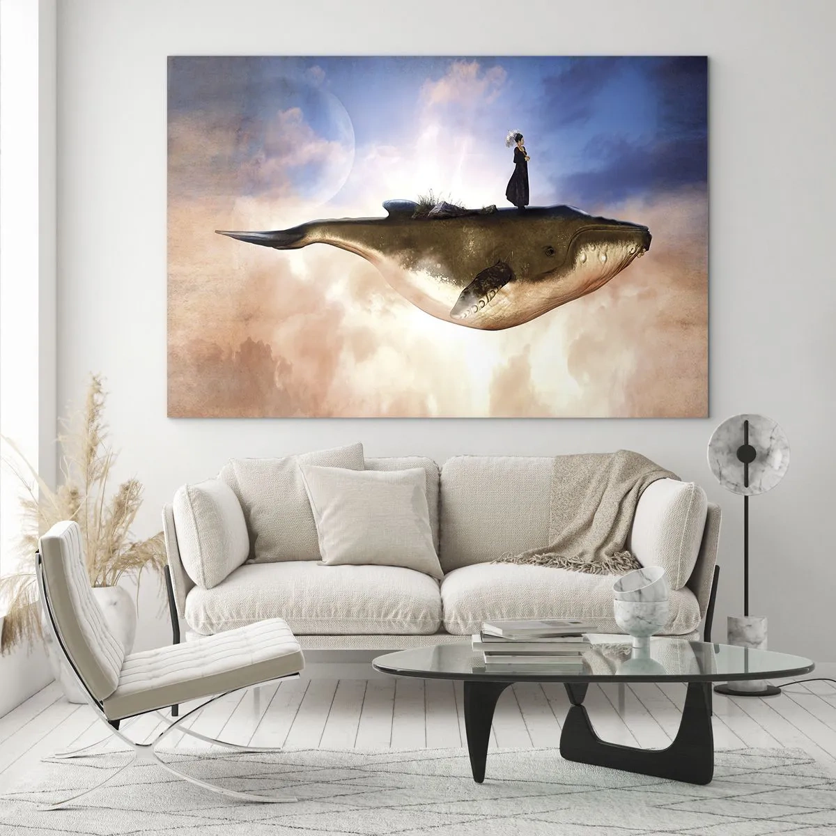 Obraz na szkle - Fantazyjny wieloryb unoszący się w chmurach z kobietą na grzbiecie - 70x50cm - Nadrealna podróż - Nowoczesna dekoracja ścienna do salonu i sypialni ARTTOR