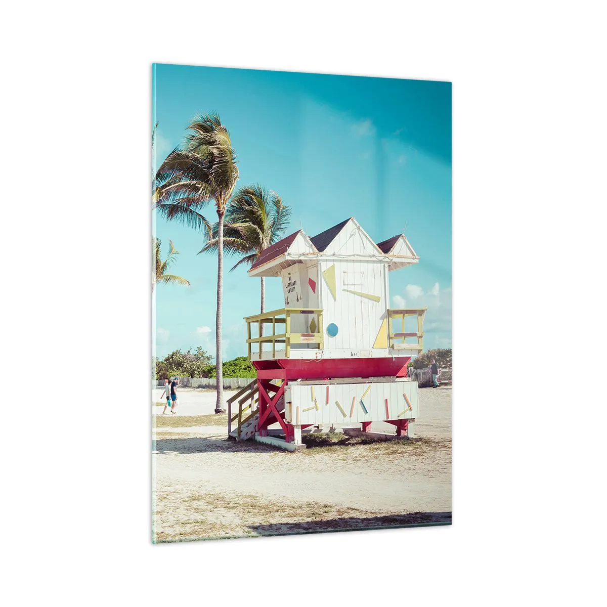 Obraz na szkle - Plaża z palmami i wieżą ratowniczą w słoneczny dzień - 50x70cm - Przed tobą piękny dzień - Nowoczesna dekoracja ścienna do salonu, kuchni i sypialni ARTTOR