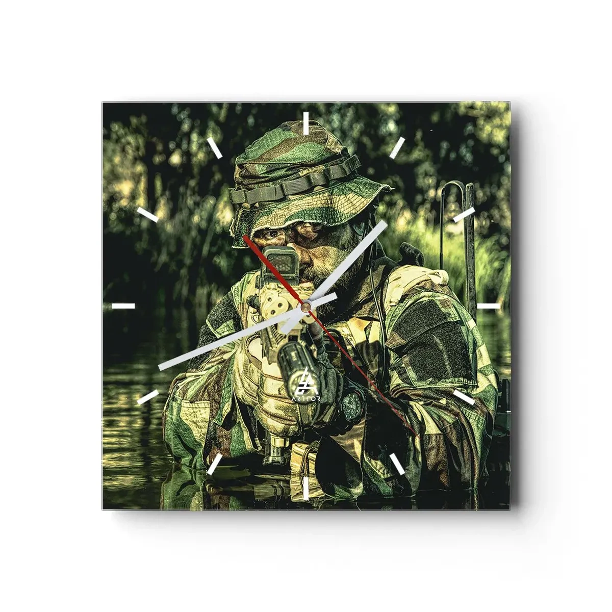 Zegar ścienny - Żołnierz w kamuflażu celujący przez wodę - 30x30cm - Najlepszy z najlepszych - Nowoczesna dekoracja ścienna do salonu i sypialni ARTTOR