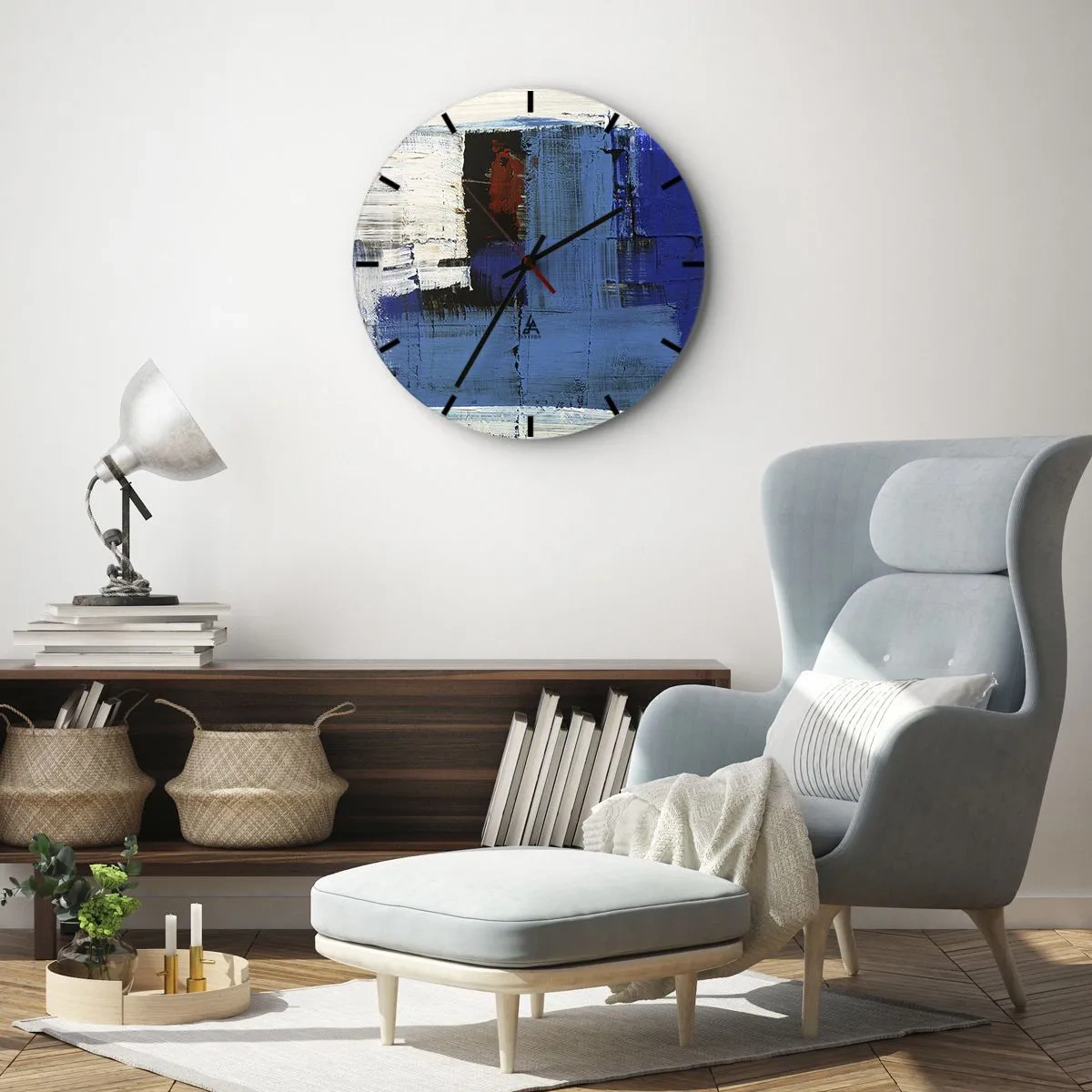 Zegar ścienny - Nowoczesna abstrakcja z dominującym błękitem i akcentem czerwieni - 30x30cm - Sekret błękitu - Nowoczesna dekoracja ścienna do salonu, kuchni i sypialni ARTTOR