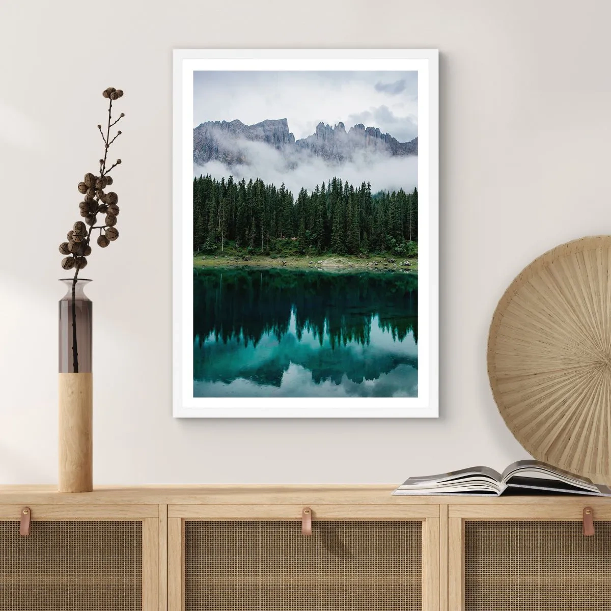 Plakat w białej ramie - Cicho, cicho, nie budźmy wody spiącej… - 40x50 cm