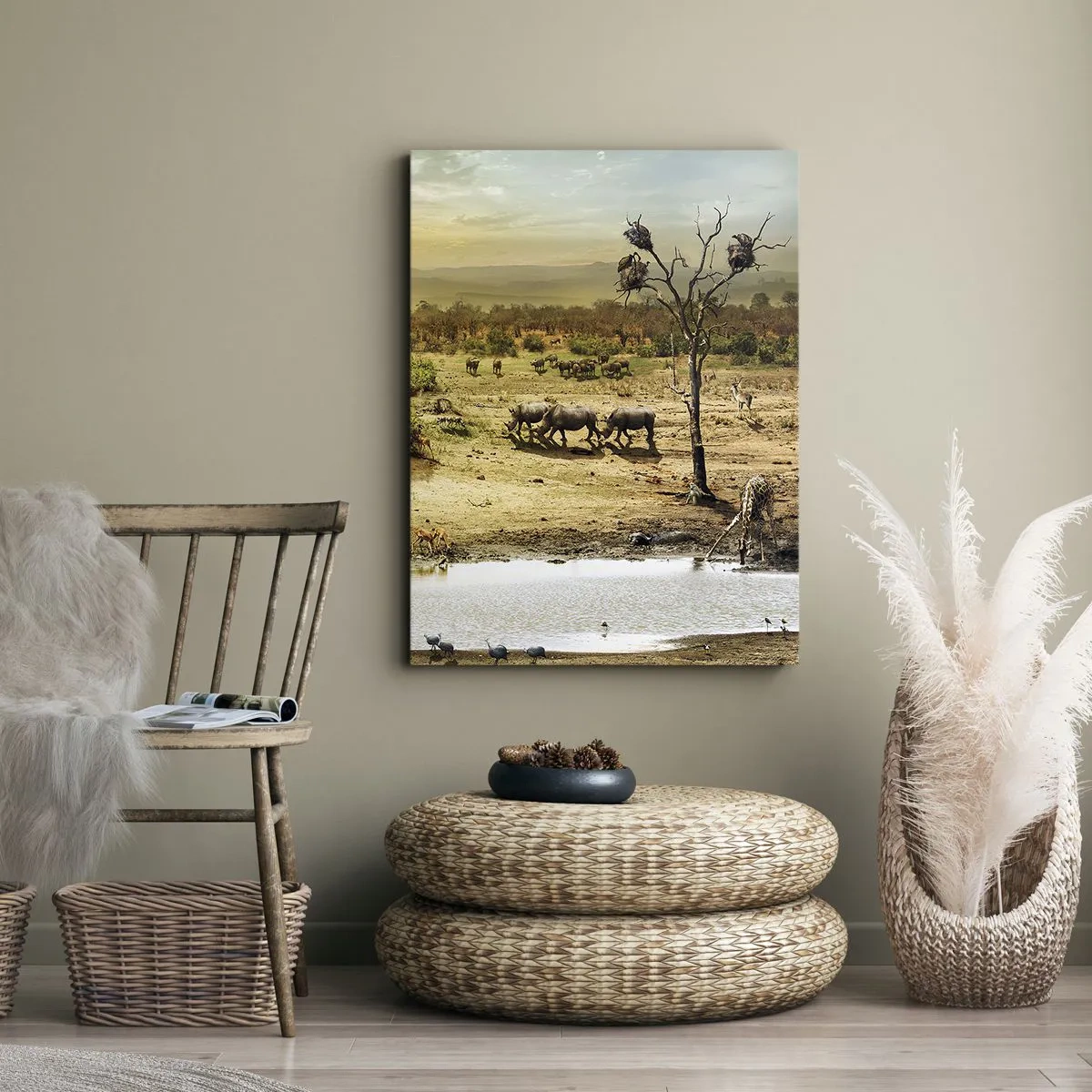 Obraz na płótnie - Słonie i dzikie zwierzęta przy wodopoju o zachodzie słońca - 70x100cm - "Z Edenu zaś wypływała rzeka…" - Nowoczesna dekoracja ścienna do salonu i sypialni ARTTOR
