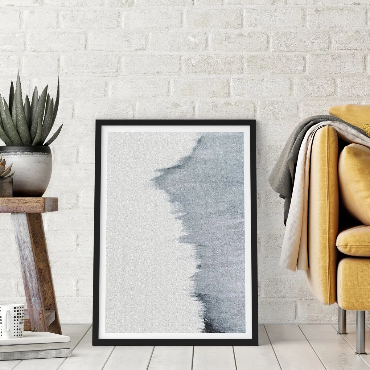 Plakat w czarnej ramie - Abstrakcyjna kompozycja w odcieniach szarości z dynamicznymi pociągnięciami pędzla - 50x70cm - Tajemniczy zapis - Nowoczesna dekoracja ścienna do salonu i sypialni ARTTOR