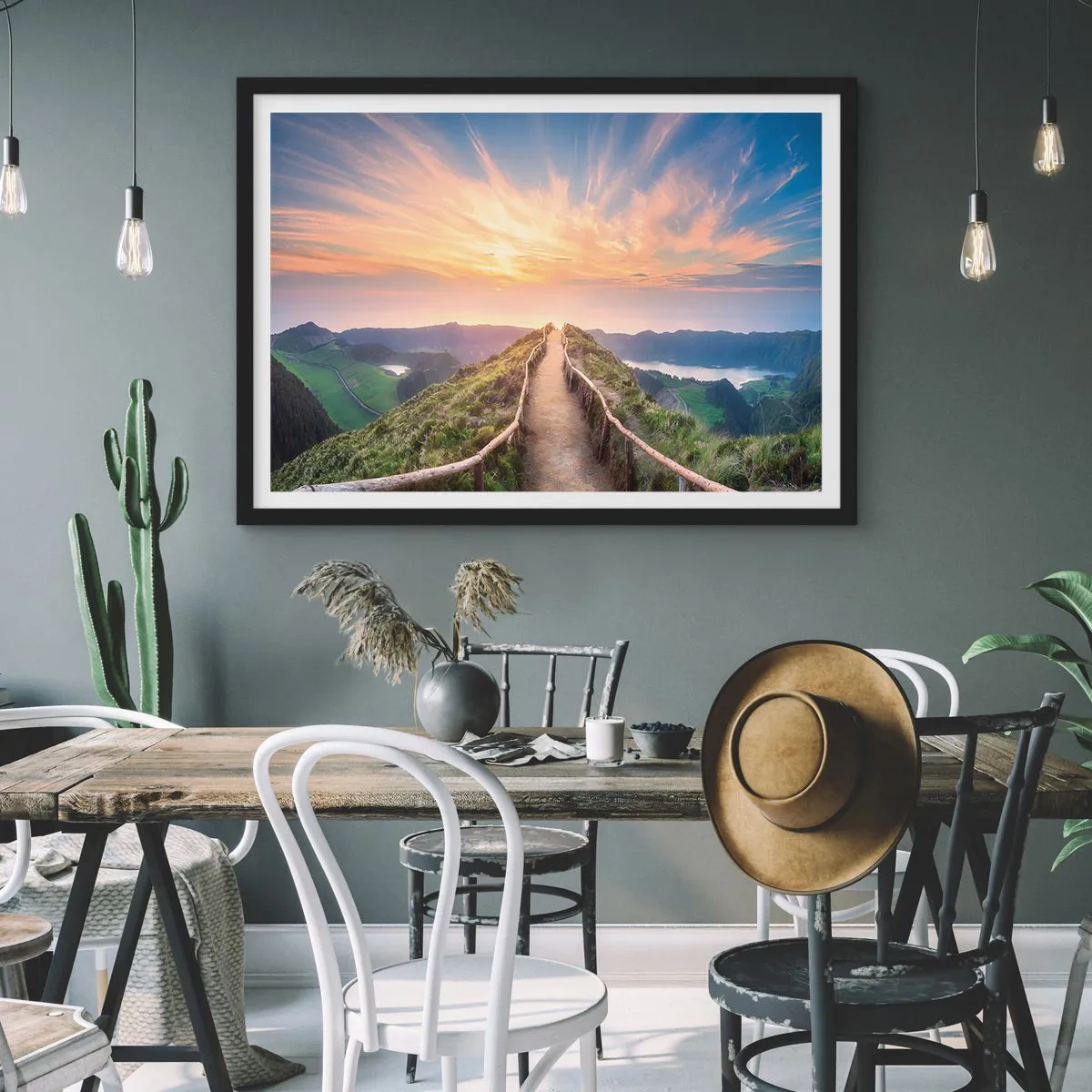 Plakat w czarnej ramie - Malownicza ścieżka na wzgórzu z widokiem na zachód słońca - 70x50cm - Blisko nieba - Nowoczesna dekoracja ścienna do salonu i sypialni ARTTOR