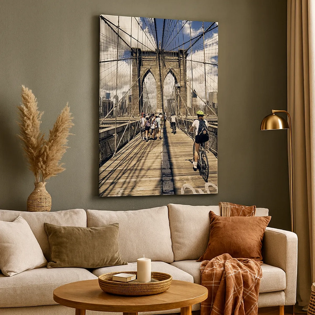 Obraz na płótnie - Brooklyn Bridge z pieszymi i rowerzystami w tle nowojorskich wieżowców - 50x70cm - Wprost do serca miasta - Nowoczesna dekoracja ścienna do salonu, kuchni i sypialni ARTTOR