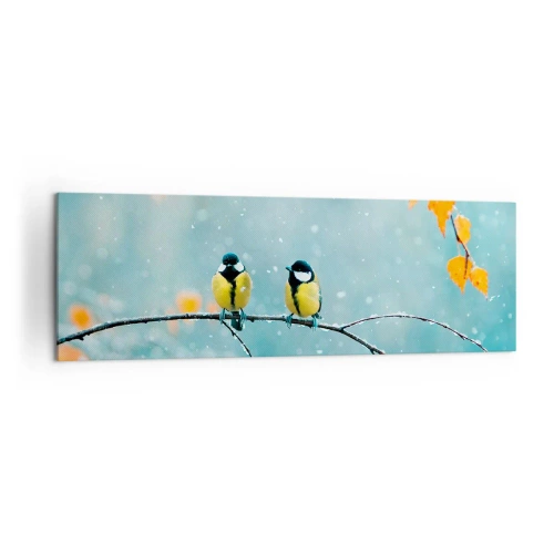 Obraz na płótnie - Dwa ptaki na gałęzi w zimowym otoczeniu z żółtymi liśćmi - 160x50cm - Ptasie plotki - Nowoczesna dekoracja ścienna do salonu i sypialni ARTTOR