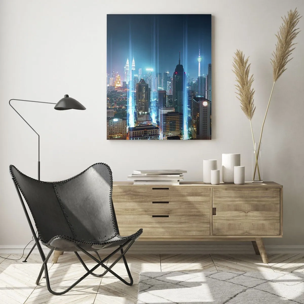 Obraz na szkle - Nocne miasto z wysokimi budynkami i świetlistymi smugami - 50x70cm - Po berlińsku do nieba - Nowoczesna dekoracja ścienna do salonu, kuchni i sypialni ARTTOR