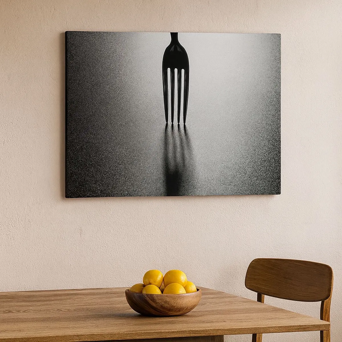 Obraz na płótnie - Minimalistyczne ujęcie widelca w czerni i bieli z grą cieni - 70x50cm - Światło i cień - Nowoczesna dekoracja ścienna do salonu i sypialni ARTTOR
