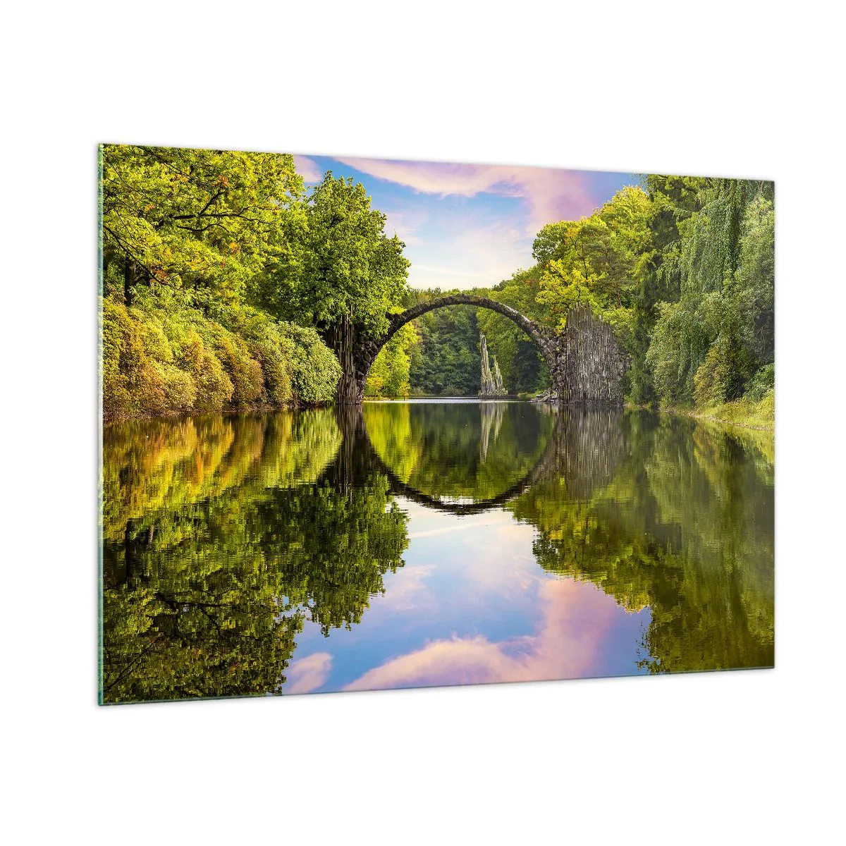 Obraz na szkle - Kamienny most odbijający się w spokojnej tafli jeziora - 100x70cm - Na styku dwóch światów - Nowoczesna dekoracja ścienna do salonu, kuchni i sypialni ARTTOR