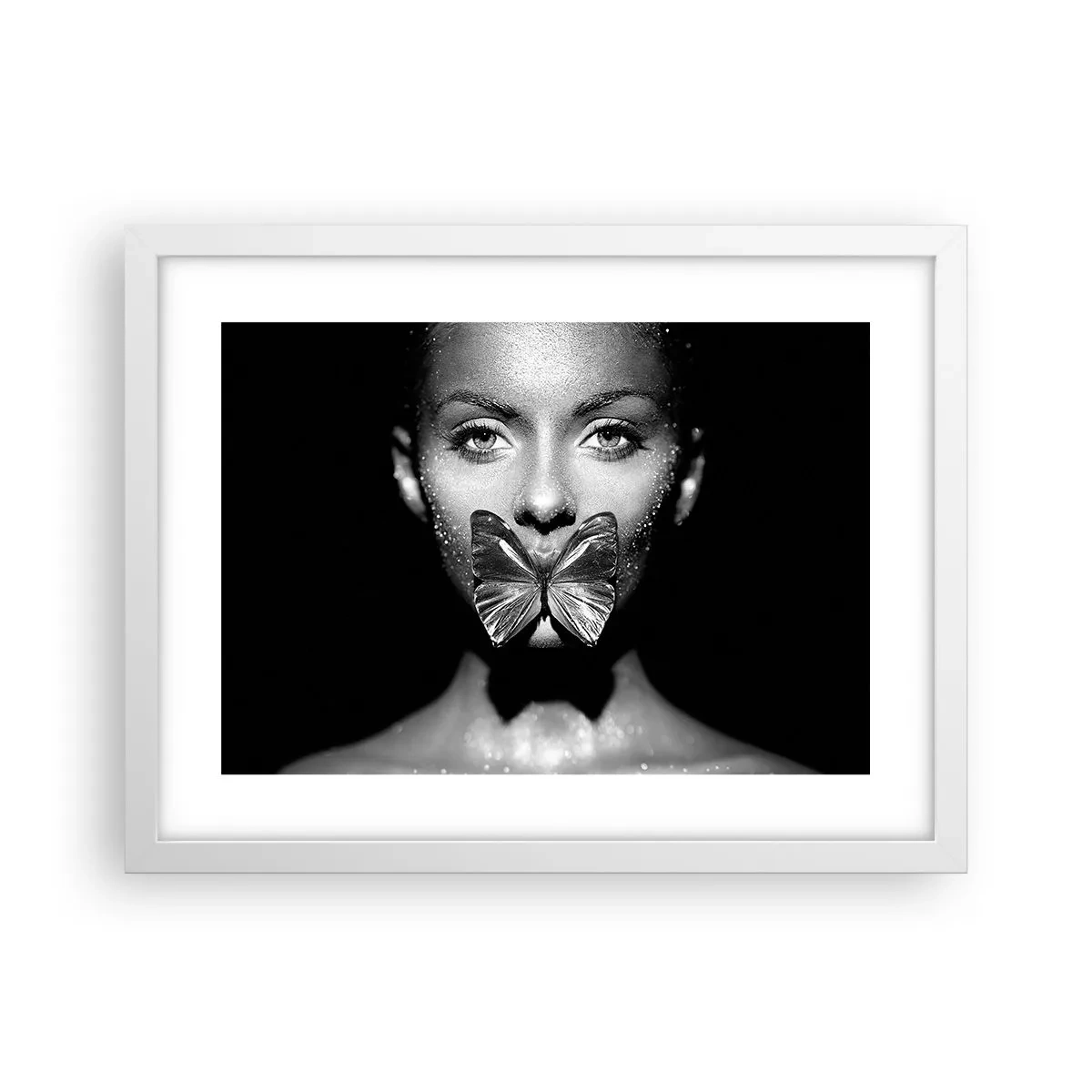 Plakat w białej ramie - Motyli pocałunek - 40x30 cm