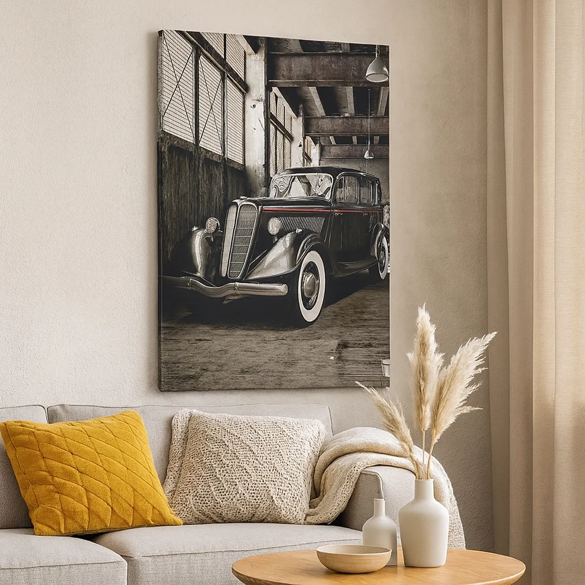 Obraz na płótnie - Klasyczny samochód retro w industrialnym wnętrzu - 50x70cm - Nieprzemijająca elegancja lat 30. - Nowoczesna dekoracja ścienna do salonu, kuchni i sypialni ARTTOR
