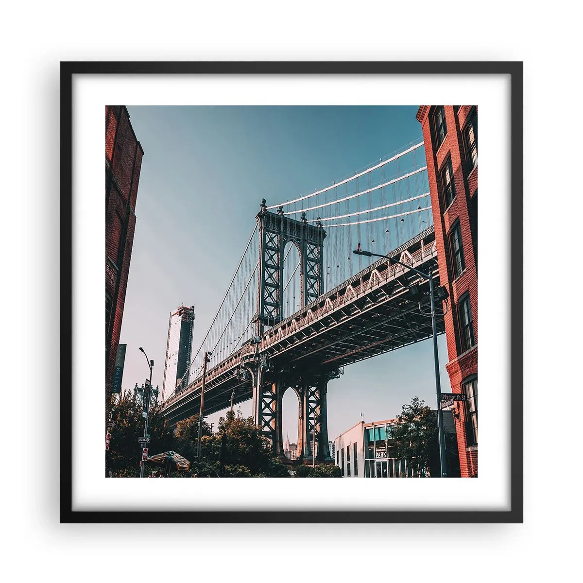 Plakat w czarnej ramie - Nad falami miasta - 50x50 cm