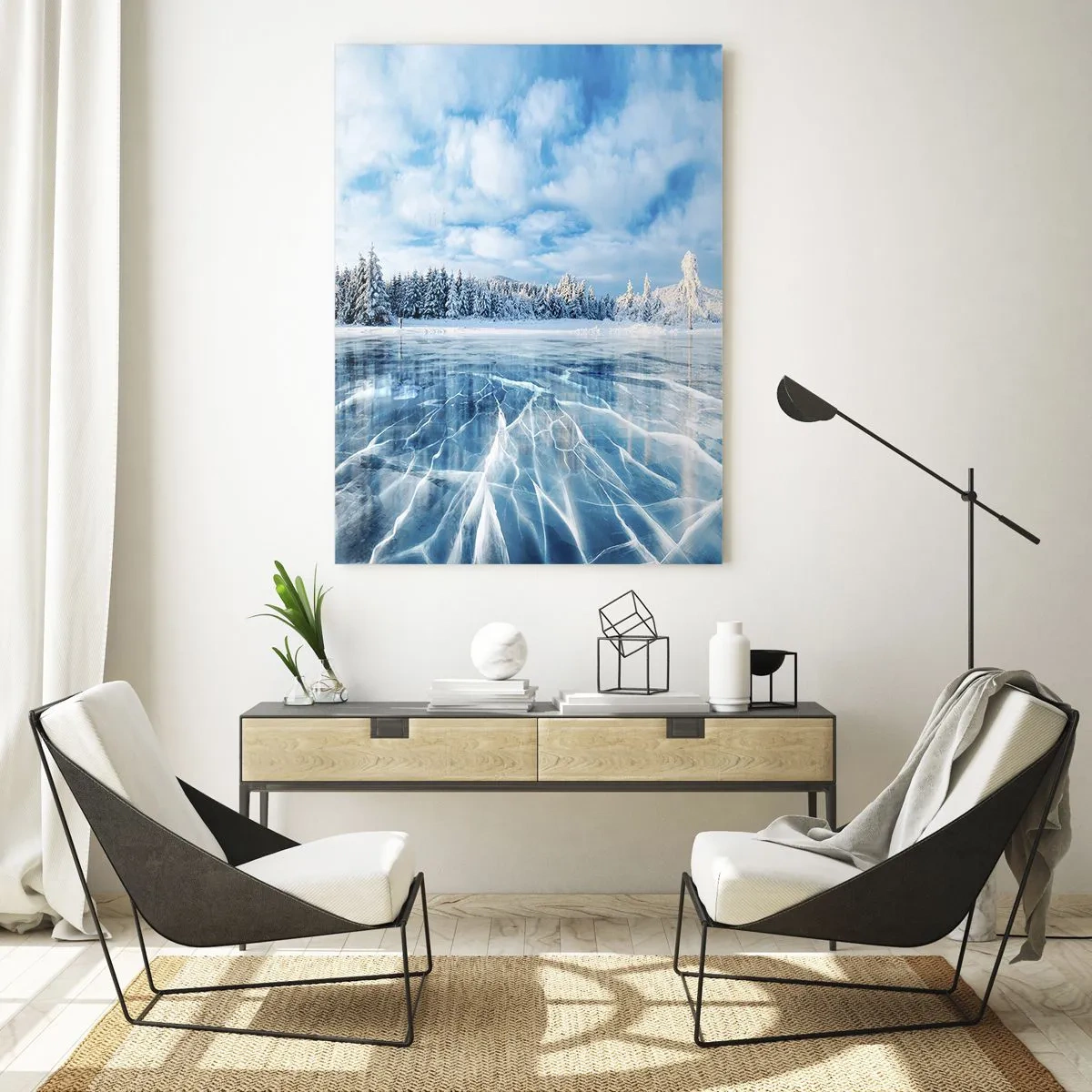 Obraz na szkle - Zamarznięte jezioro otoczone zaśnieżonym lasem - 80x120cm - Olśniewający i krystaliczny widok - Nowoczesna dekoracja ścienna do salonu i sypialni ARTTOR