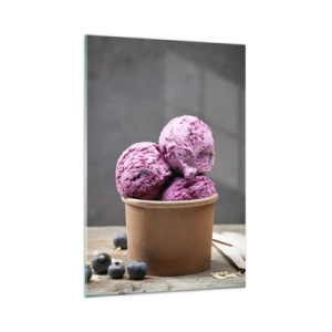 Obraz na szkle - Trzy gałki jagodowych lodów w papierowym kubeczku - 70x100cm - Słodycz i chłód - Nowoczesna dekoracja ścienna do salonu i sypialni ARTTOR