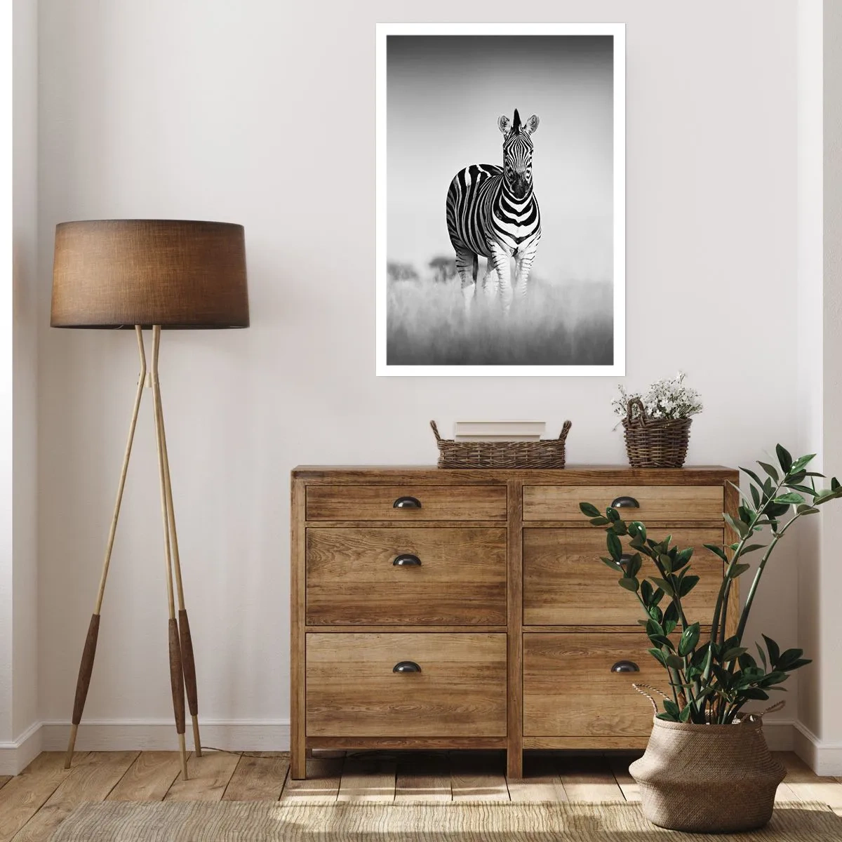 Plakat - Zebra w czarno-białej kompozycji na sawannie - 50x70cm - A jednak świat jest czarno-biały - Nowoczesna dekoracja ścienna do salonu, kuchni i sypialni ARTTOR