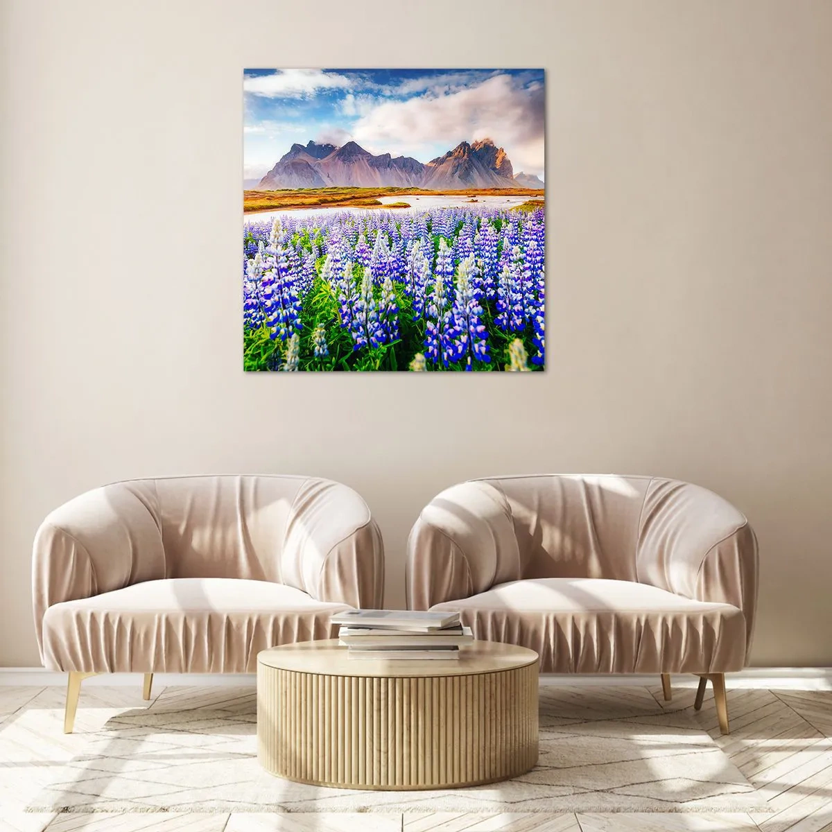 Obraz na szkle - Siła i surowość obok łagodności - 60x60 cm