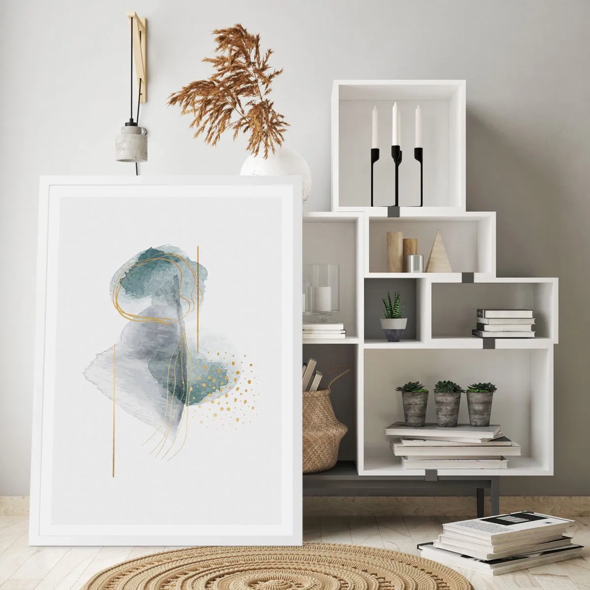 Plakat w białej ramie - O związkach szarości i złota - 50x70 cm