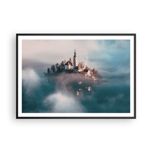 Plakat w czarnej ramie - Malownicza wyspa z kościołem w otoczeniu mgły - 100x70cm - Wyspa marzeń - Nowoczesna dekoracja ścienna do salonu i sypialni ARTTOR
