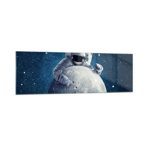 Obraz na szkle - Astronauta trzymający księżyc na tle rozgwieżdżonego nieba - 160x50cm - Kosmiczny żartowniś - Nowoczesna dekoracja ścienna do salonu i sypialni ARTTOR
