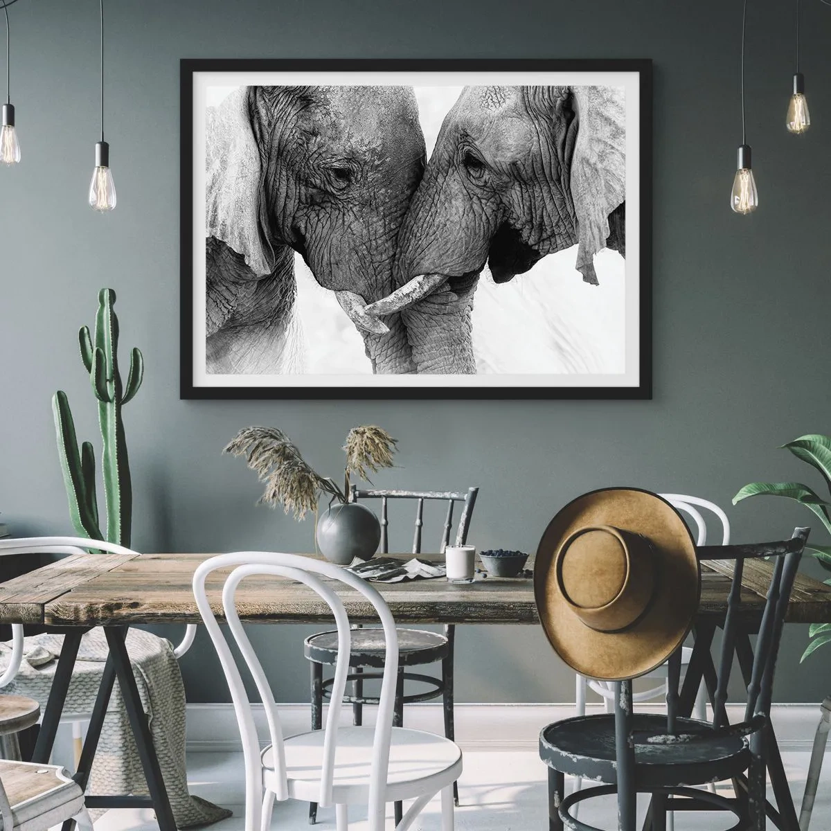 Plakat w czarnej ramie - Dwa słonie w czułym geście na monochromatycznym tle - 100x70cm - Serdeczne wyznanie - Nowoczesna dekoracja ścienna do salonu i sypialni ARTTOR