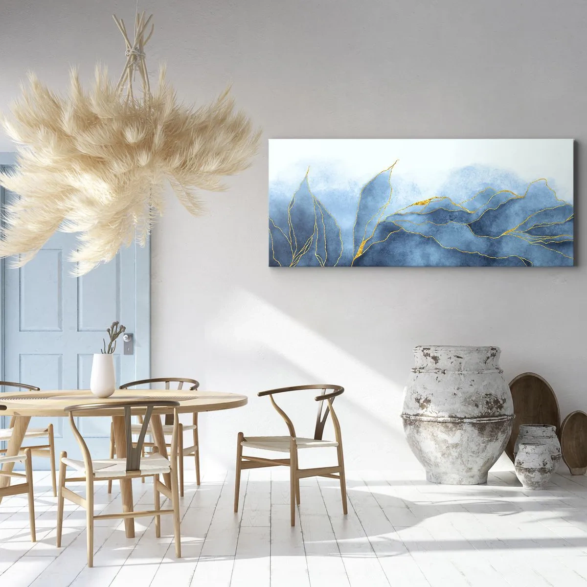 Obraz na płótnie - Abstrakcyjne fale w odcieniach niebieskiego ze złotymi akcentami - 120x50cm - Błękit w złocie - Nowoczesna dekoracja ścienna do salonu i sypialni ARTTOR