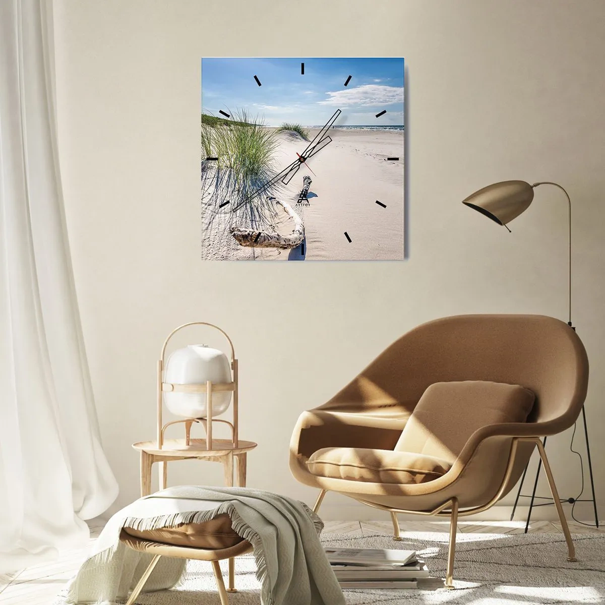 Zegar ścienny - Bałtycka plaża z piaskiem, trawami i spokojnym błękitnym niebem - 30x30cm - Najpiękniejsza? Bałtycka - Nowoczesna dekoracja ścienna do salonu i sypialni ARTTOR