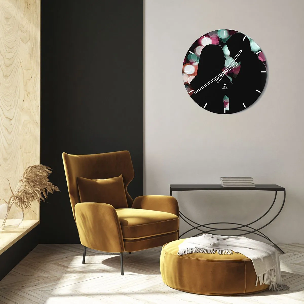 Zegar ścienny - Sylwetki pary na tle kolorowych świateł bokeh - 30x30cm - Tak! - Nowoczesna dekoracja ścienna do salonu, kuchni i sypialni ARTTOR