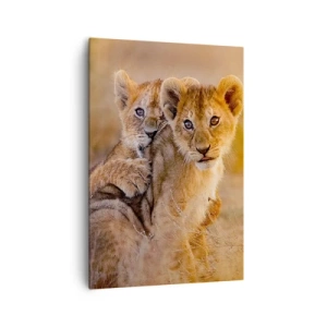 Obraz na płótnie - Urocze lwiątka w naturalnym otoczeniu - 70x100cm - Nie przeszkadzać! Bawimy się - Nowoczesna dekoracja ścienna do salonu i sypialni ARTTOR