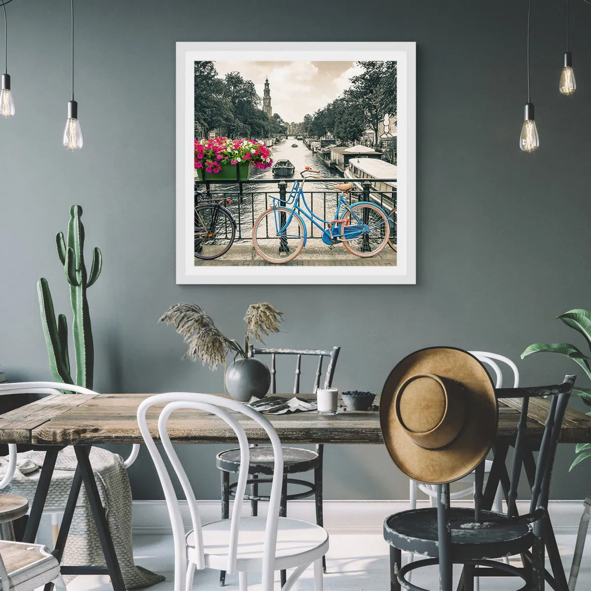 Plakat w białej ramie - Kolory amsterdamskiej ulicy - 60x60 cm