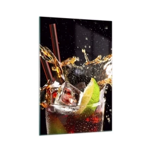 Obraz na szkle - Szklanka z napojem, limonką i lodem w chwili dynamicznego rozprysku - 70x100cm - Radość i energia kolorów - Nowoczesna dekoracja ścienna do salonu i sypialni ARTTOR