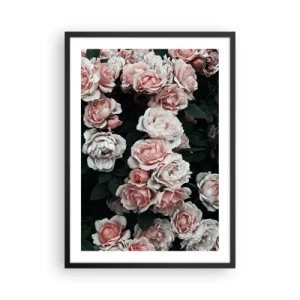 Plakat w czarnej ramie - Bukiet róż w delikatnych odcieniach różu na ciemnym tle - 50x70cm - Różany ansamble - Nowoczesna dekoracja ścienna do salonu i sypialni ARTTOR