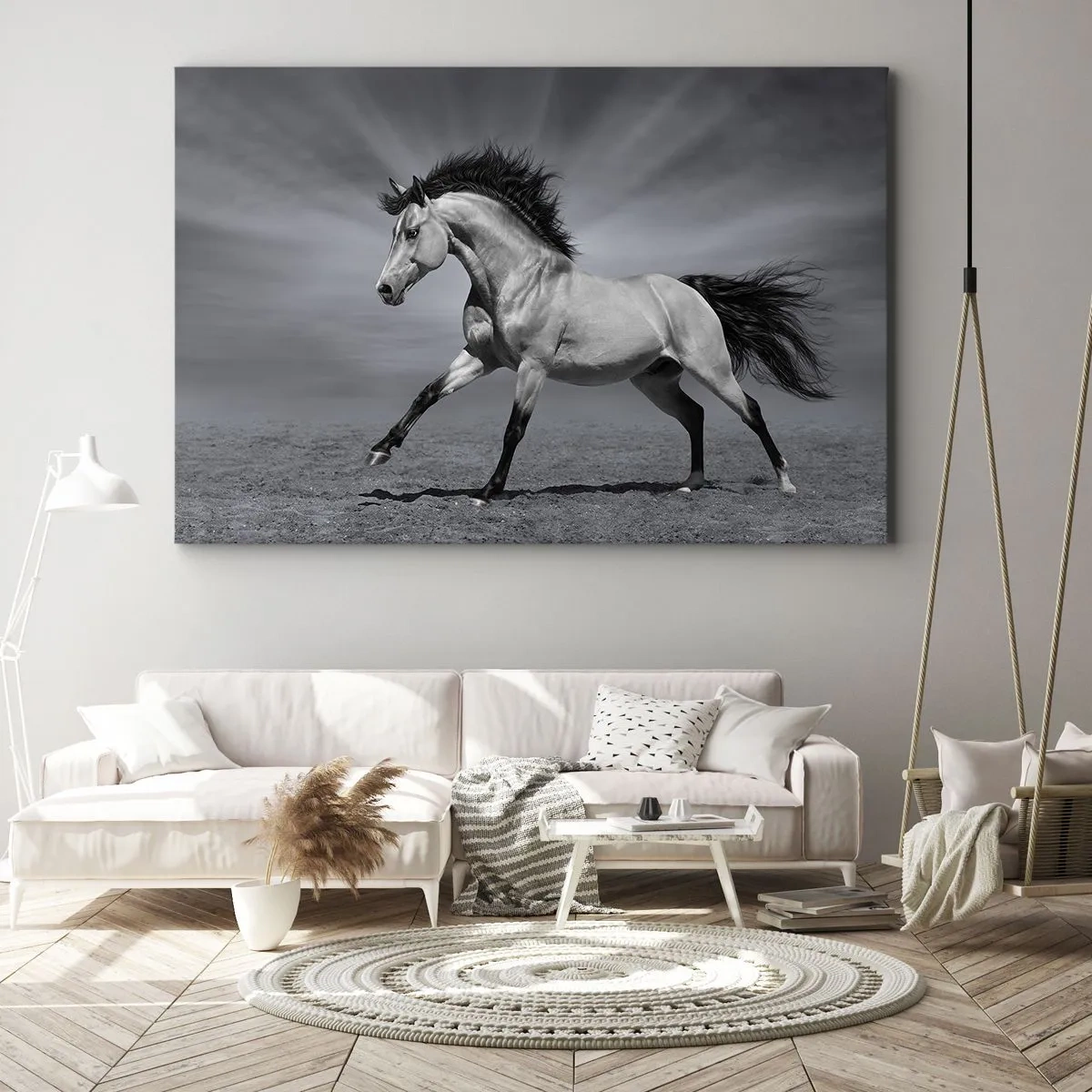 Obraz na płótnie - Czarno-biały koń w dynamicznej pozie na pustyni - 120x80cm - Urodzony, by zachwycać - Nowoczesna dekoracja ścienna do salonu, kuchni i sypialni ARTTOR