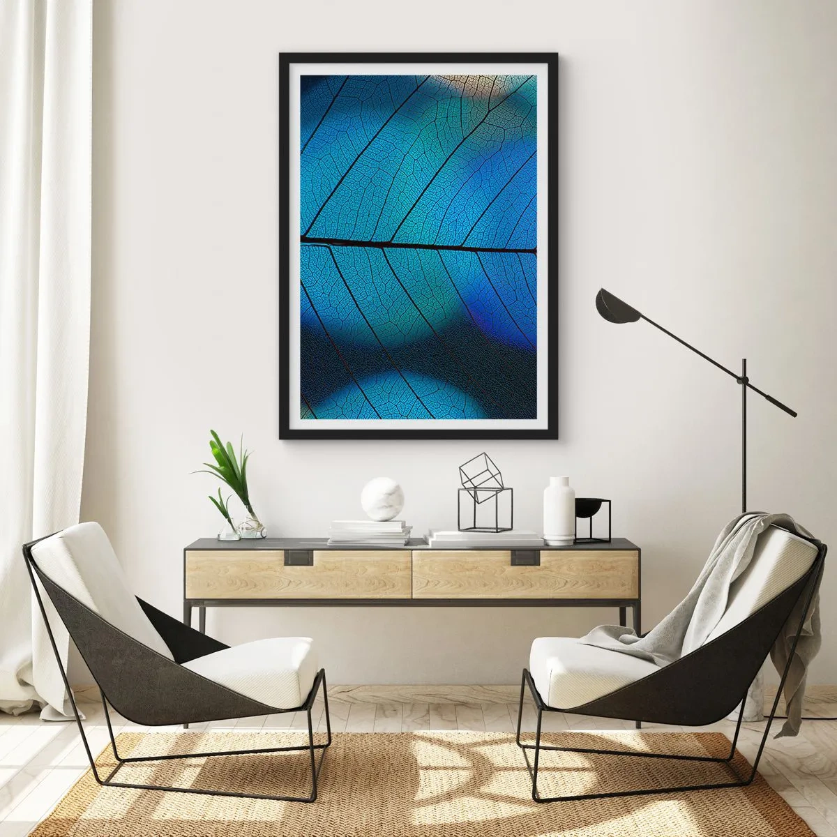 Plakat w czarnej ramie - Zbliżenie na niebieski liść z wyraźnymi żyłkami - 50x70cm - Misterna budowa - Nowoczesna dekoracja ścienna do salonu i sypialni ARTTOR