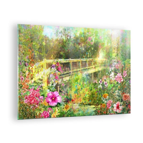 Obraz na szkle - Mostek otoczony bujną roślinnością i kolorowymi kwiatami - 70x50cm - Mostek wiosennych westchnień - Nowoczesna dekoracja ścienna do salonu i sypialni ARTTOR
