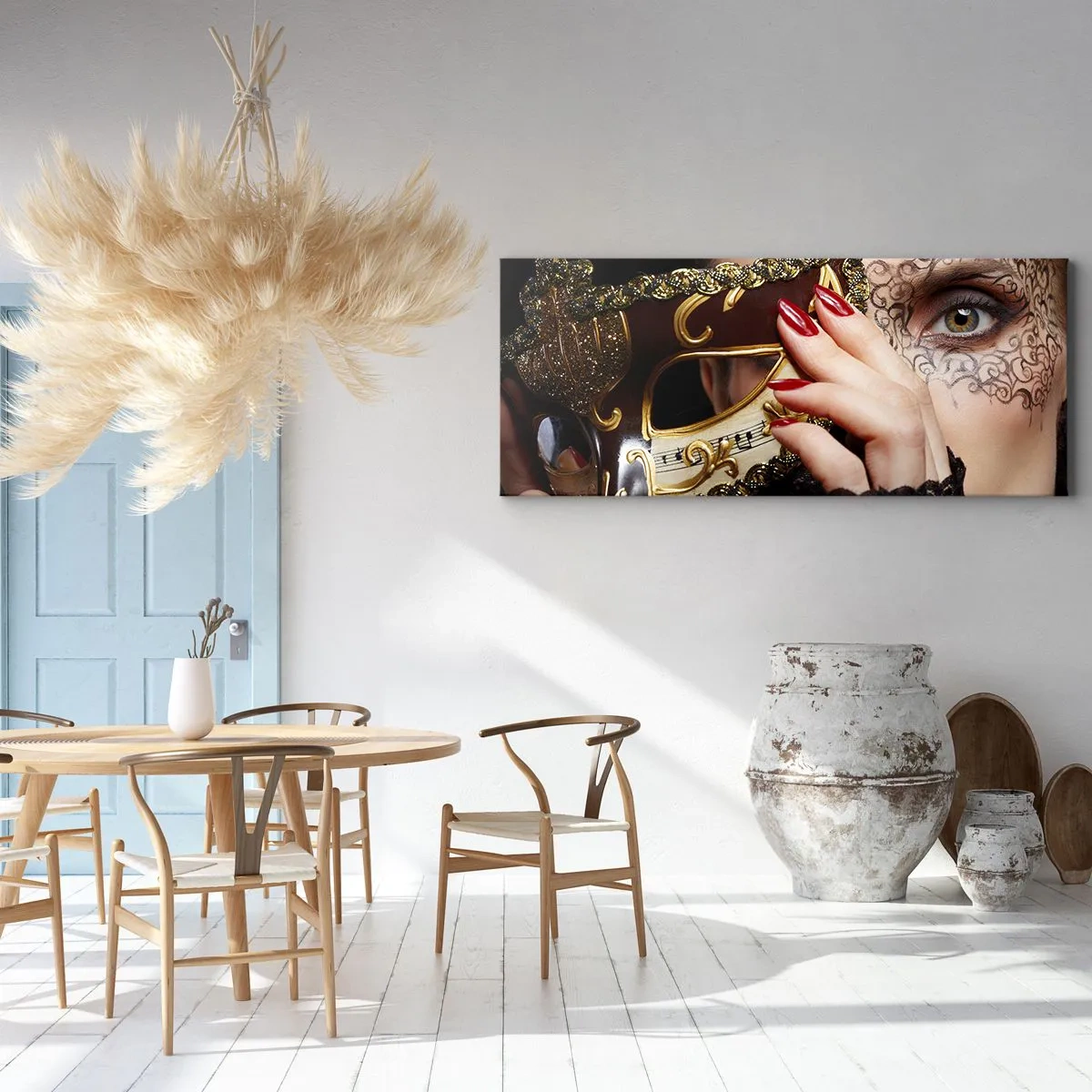 Obraz na płótnie - Kobieta w masce weneckiej ozdobionej złotem i koronką - 160x50cm - Mój świat jest barokowy - Nowoczesna dekoracja ścienna do salonu i sypialni ARTTOR