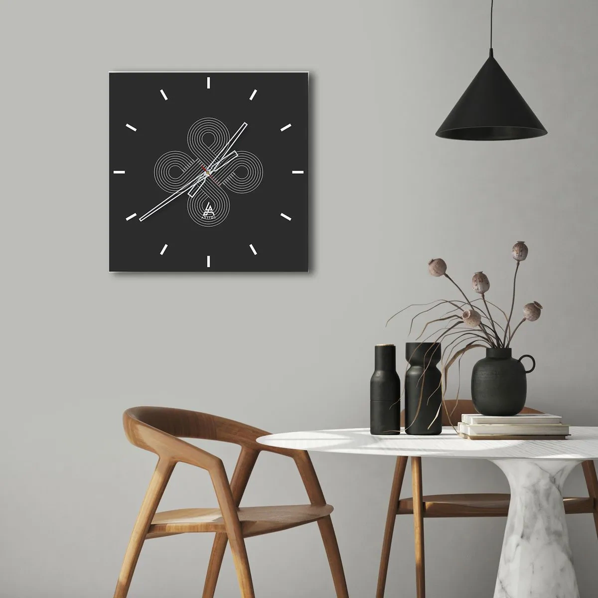 Zegar ścienny - Celtycki wzór w minimalistycznym stylu na czarnym tle - 30x30cm - W duchu celtyckim - Nowoczesna dekoracja ścienna do salonu i sypialni ARTTOR