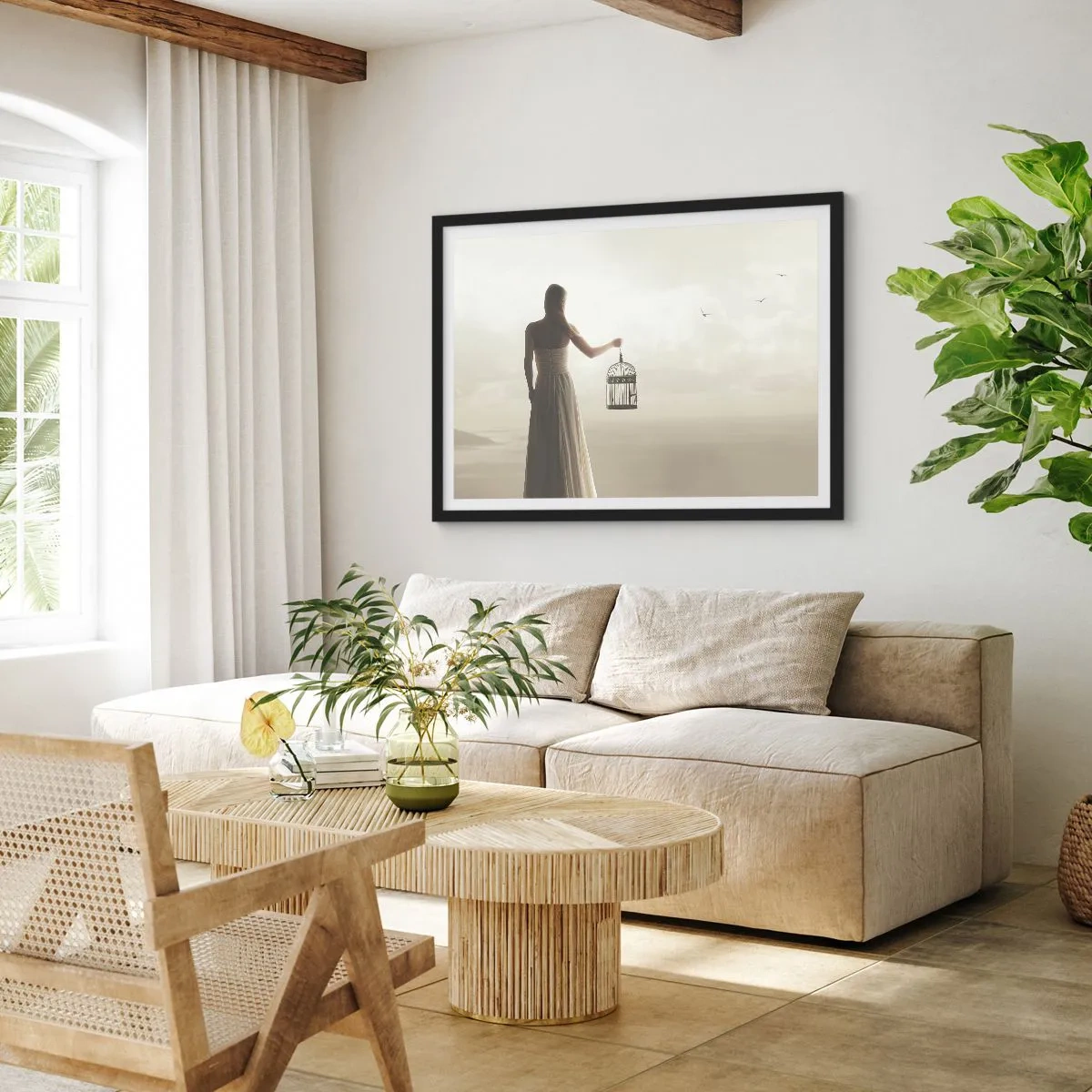 Plakat w czarnej ramie - Kobieta z klatką na tle spokojnego nieba - 100x70cm - Bądź wolna - Nowoczesna dekoracja ścienna do salonu i sypialni ARTTOR
