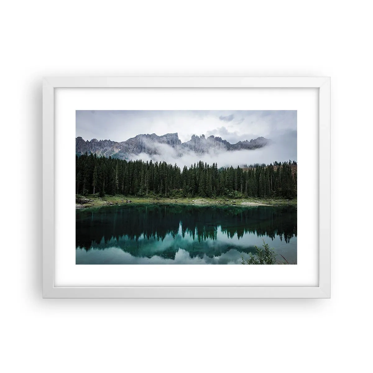 Plakat w białej ramie - Cicho, cicho, nie budźmy wody spiącej… - 40x30 cm